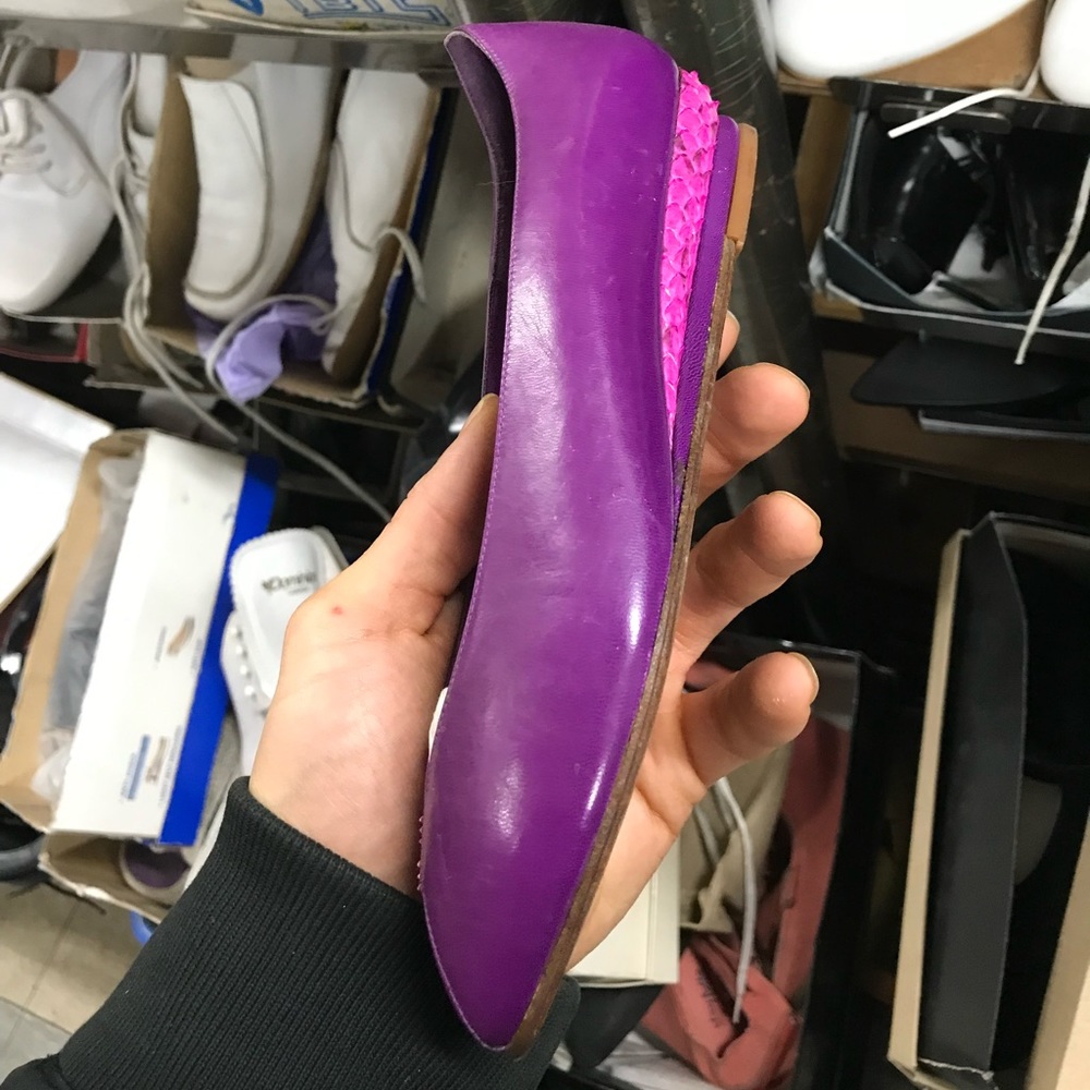 Leather flat